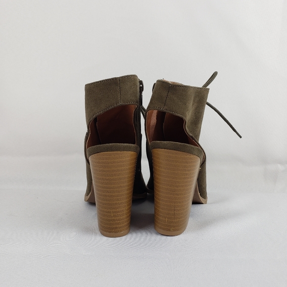 Qupid faux suede heel booties Size 6.5 - Picture 5 of 12